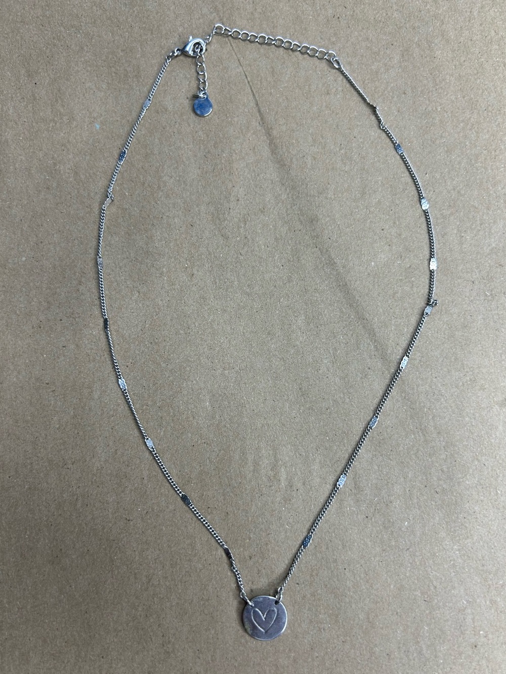 5 for $25🔥Silver Toned Dainty Chain Heart Accent Engraved Pendant Necklace‎